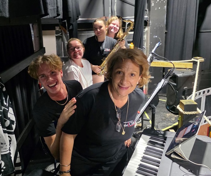 Rocky Horror Show earns rave reviews with live band